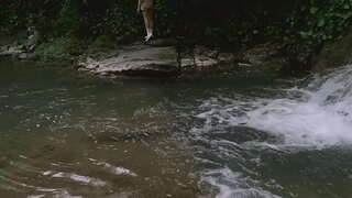 Kahrolası sıcak amazon ve sulu boşalmak üzerinde göt