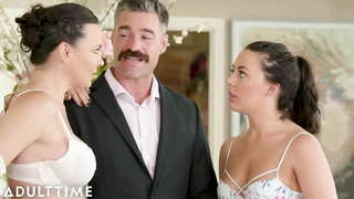 Lesbiske massører kappes om Charles Dera &amp; #039;s pik