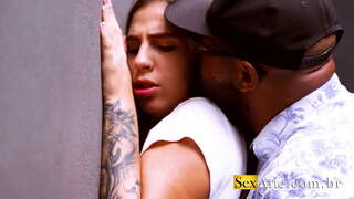 ���ູບເງົາຂອງ Betrayal ຢູ່ໃນແຖບສ່ວນ ໒