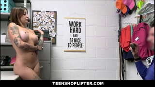 TeenShoplifter.com - বড়ো পোঁদ, দুর্দশা, মেরু, নর্তকী, Shoplifting ধরা পার্স