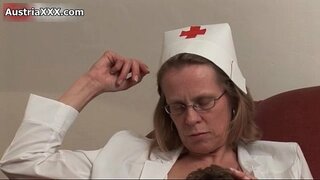 ���ປື້ອນແກ່ແມ່ຍິງໄດ້ຮັບຂອງນາງຕື່ມແພ້