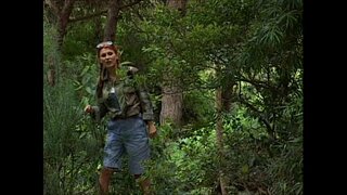 Николетт подглядывает-ն անտառում սեքսով