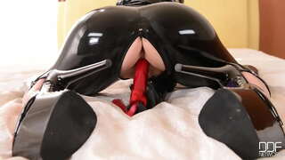 ���िच्याकडे मिळेल तिच्या वाइब्रटर