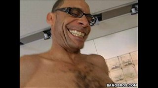 Rebeca Linares-ម៉ុ Cumshot