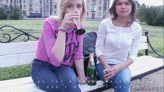 FirstBGG.com - Jane Fox &amp;amp; Bella Donna - Trijatā Ar Visiem Dabas Meitenēm