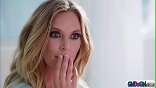 Stepmom Mona ngajarkeun AJ squirt téhnik