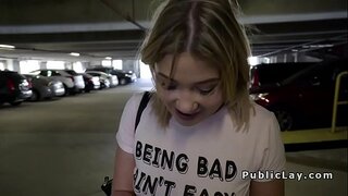 Amerikos big ass šviesūs kirpčiukai lauko