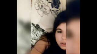 Wahine toying pitopito ka tuhaina atu