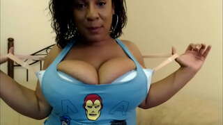 ���න හා Busty කැරමල් පූස්පැටියා!