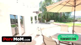 Es fucked Mani Stepmom Un Kaceni Viņas Incītis