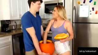 Секс помеѓу браќа и сестри! Сестра ми е задоволство, давање на жаба за вашиот Проект!