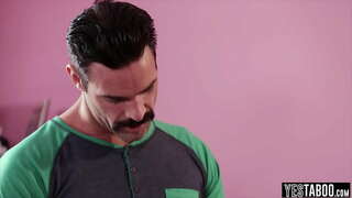 ���ිම්හාන දින ලැබෙන අවිවාදයෙන්ම විසින් ඇගේ බාප්පා