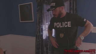 ���ໍາຫຼວດນັກງານເພດສໍາພັນ gorgeous ເກມອອ