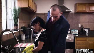 Busty латиноамериканка-qız alır kobud трах arxa