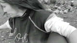 ШЛЮХА БО СИЕҲ УЗВИ, КОНЧАЮЩАЯ: ЭШТОН ЛАВ БОР ҶОДУҲОЯШОНРО МАНЇ Би-Би-си дар ҶОМЕА